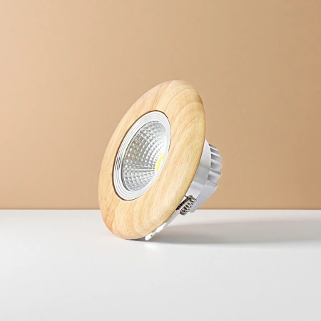 Modern and simple wooden-framed downlights with built-in LED spotlights for ceiling lighting in living rooms and bedrooms Modern and simple wooden-framed downlights with built-in LED spotlights for ceiling lighting in living rooms and bedrooms